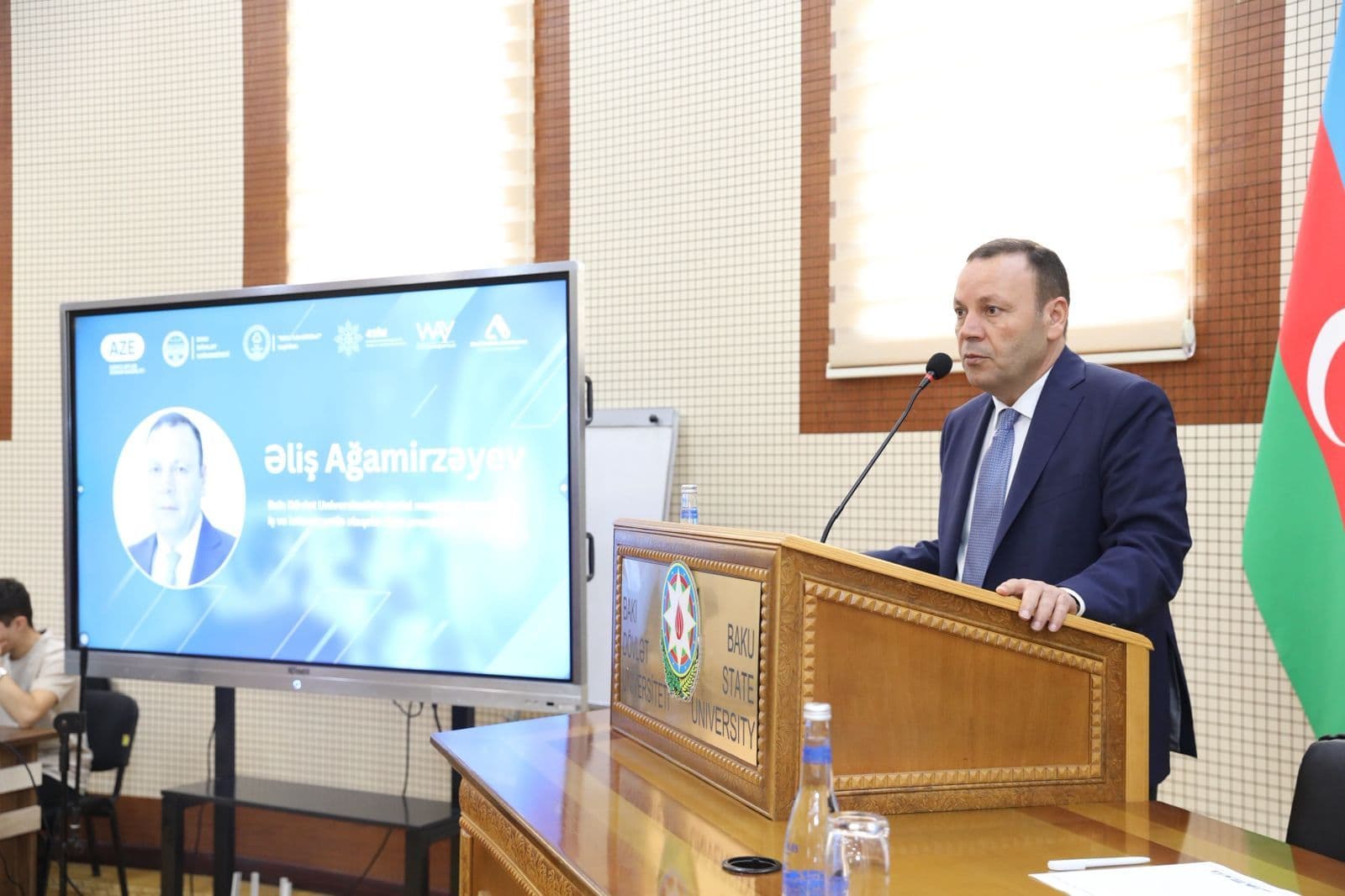 Forumun rəsmi hissəsində Əliş Ağamirzəyevin çıxışı